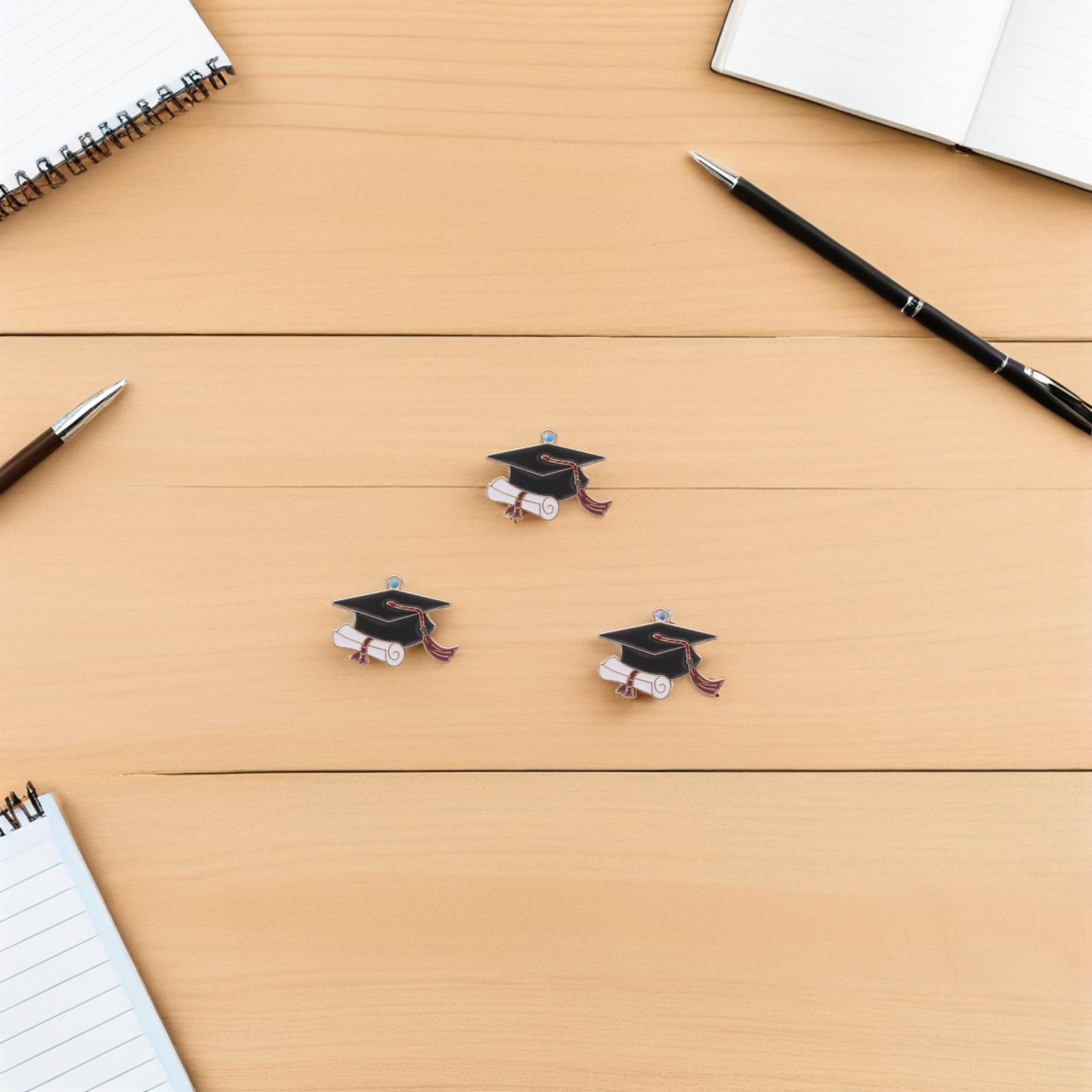 50Pcs Graduation Cap Pendants  - Jewelry Making Diploma 评论和价格